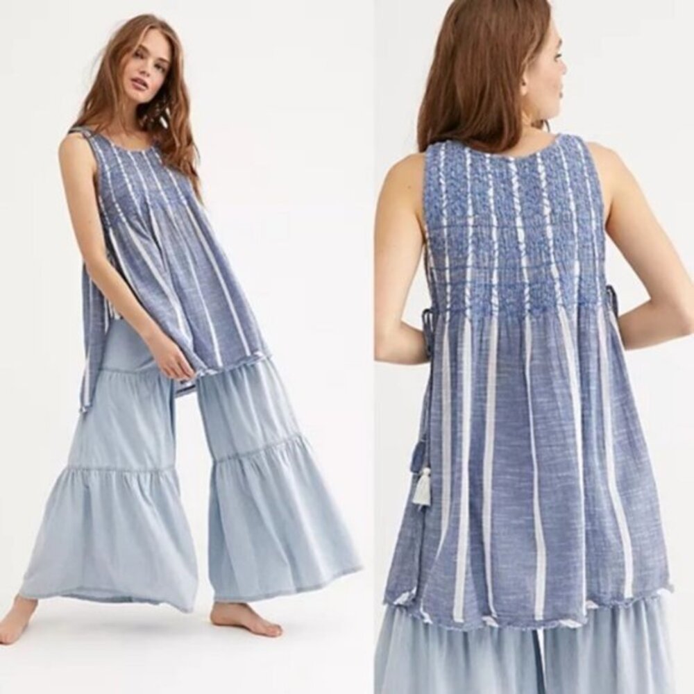 Free People Obi Posey Smocked Top in Chambray Blue. XS